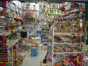 木制玩具 云和縣伴我樂(lè)工藝玩具廠的家居用品銷(xiāo)售之道