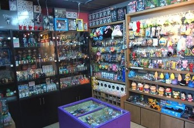 酷玩天下 街頭潮流玩具與創(chuàng)意家居用品的融合銷(xiāo)售之道